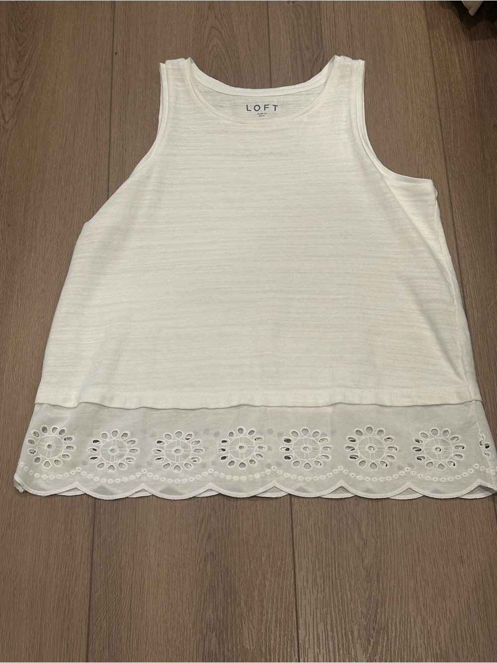 LOFT Cream Eyelet Hem Sleeveless Tank